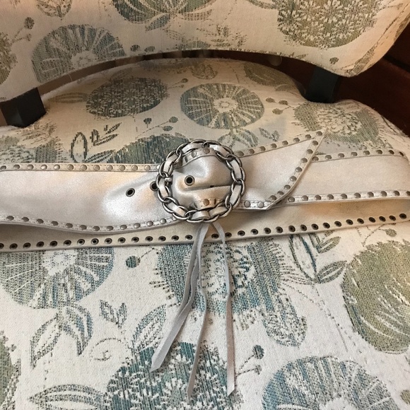 Guess Silver Belt - Genuine Leather, size Large - Picture 4 of 7